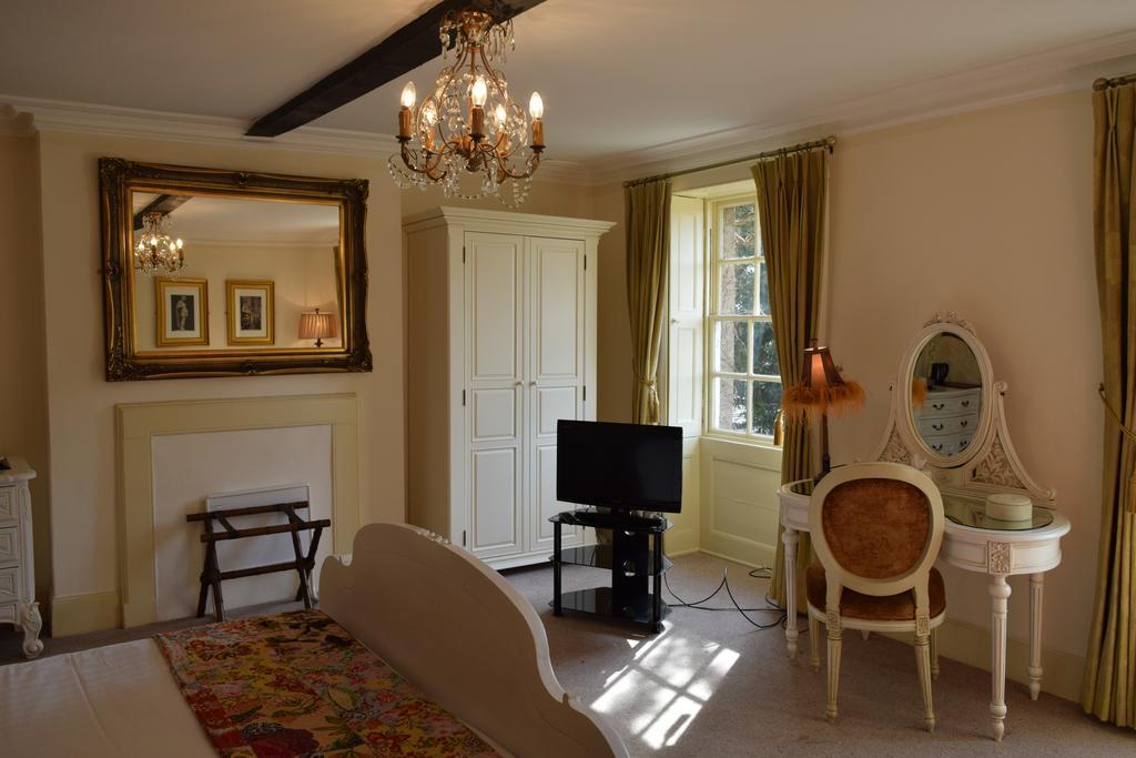 The French Partridge Hotel Hartwell Room photo